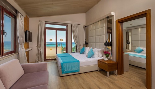 Family Room, 1 Bedroom