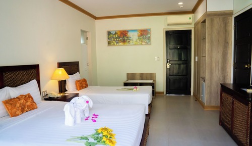 Habitación triple sénior (Deluxe)