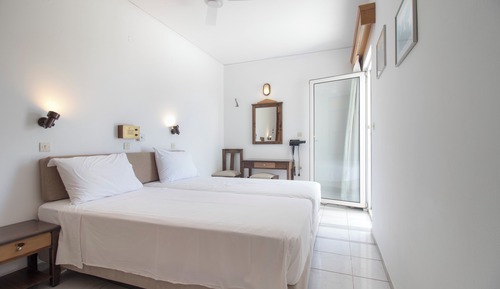 Habitación con 2 camas individuales