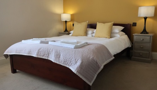Habitación doble superior, 1 cama de matrimonio grande, baño privado
