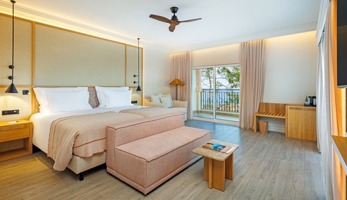 Habitación superior, vistas al mar