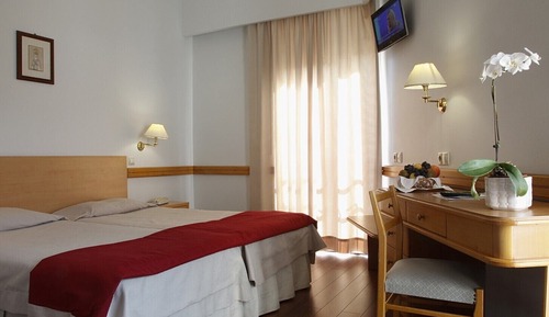 Habitación clásica con 1 cama doble o 2 individuales