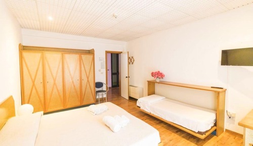 Habitación triple estándar, vistas al jardín