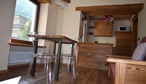 Apartamento Confort, 1 habitación, cocina básica, entresuelo
