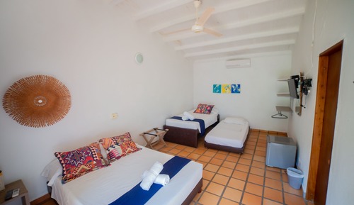 Habitación cuádruple estándar