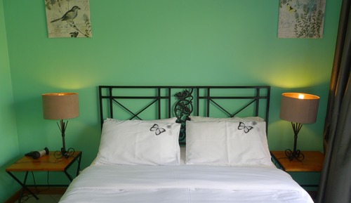 Bougainvillea Suite
