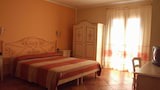 Double Room (Theta)