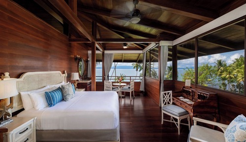 Deluxe Panoramic Ocean View