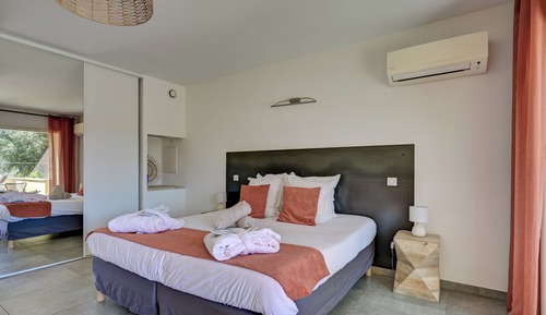 Suite Deluxe, bañera de hidromasaje