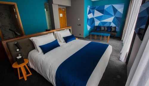 Suite ejecutiva, balcón