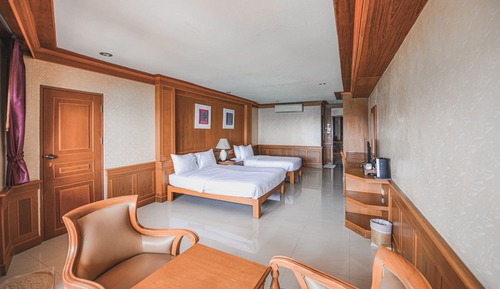 Deluxe Sea View
