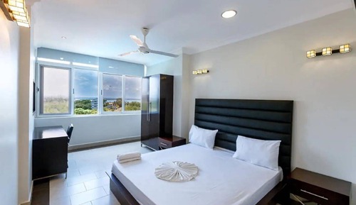 Apartamento, 4 habitaciones, cocina, vistas a la ciudad