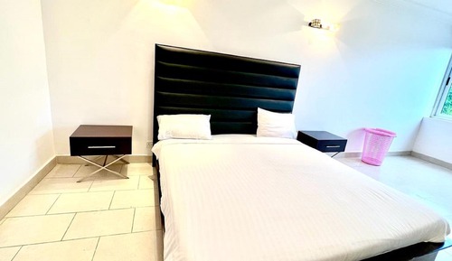 Apartamento, 3 habitaciones, cocina, vistas a la ciudad