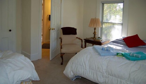 Island Suite, 1 Full and 1 Single 