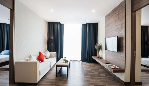 Suite, 1 cama de matrimonio grande, no fumadores, vistas a la ciudad