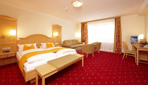 Suite junior, 1 cama de matrimonio, balcón