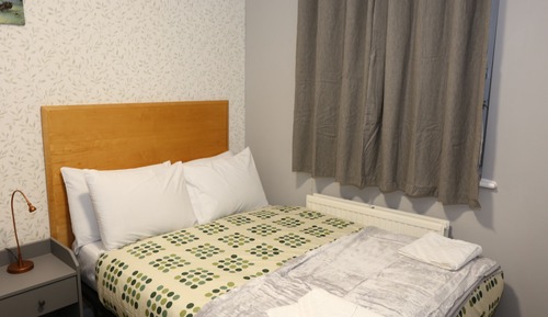 Habitación Confort doble, 1 cama doble, baño compartido