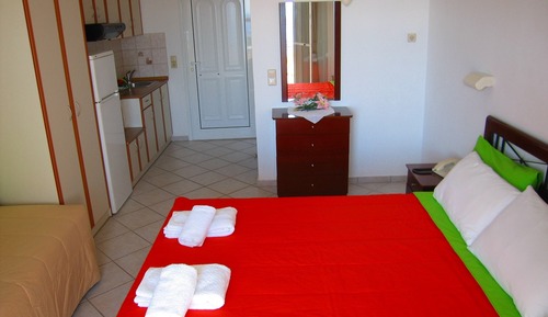 Estudio, vistas al mar