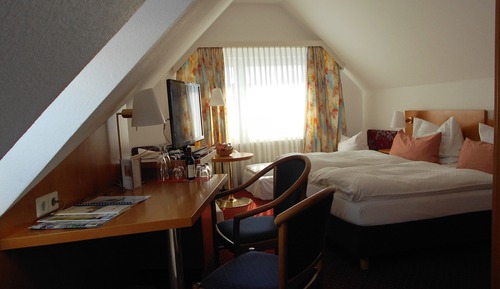 Habitación (Double room with 3 extra beds)