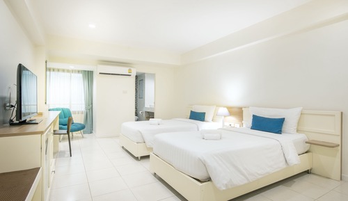 Habitación superior con 1 cama doble o 2 individuales