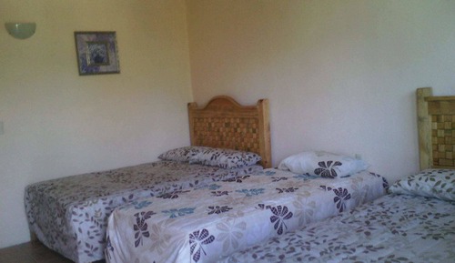 Habitación básica, baño privado
