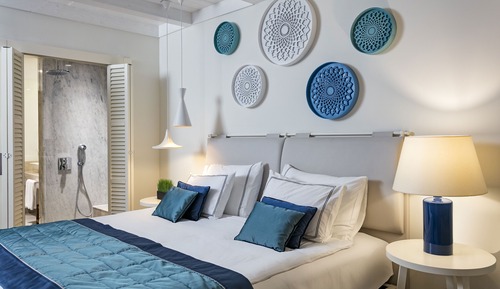 Standard Partial Sea View Room