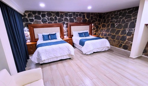 Habitación exclusiva, 2 camas dobles, accesible para personas con discapacidad, baño privado