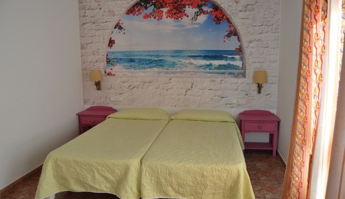 Habitación clásica con 1 cama doble o 2 individuales