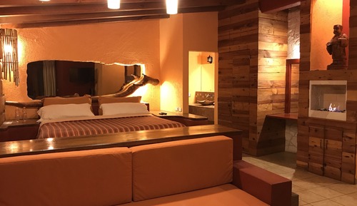 Suite Premium, 1 cama de matrimonio grande, bañera de hidromasaje, vistas al lago