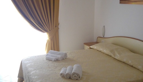Habitación con 1 cama doble o 2 individuales, vistas al mar