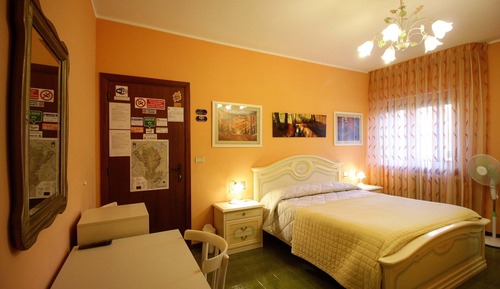 Habitación panorámica doble, 1 cama doble, baño privado, junto a la montaña
