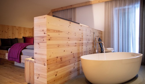 Suite estudio Deluxe, bañera