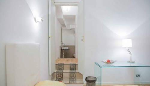 Apartamento, 1 habitación, cocina básica, en edificio anexo