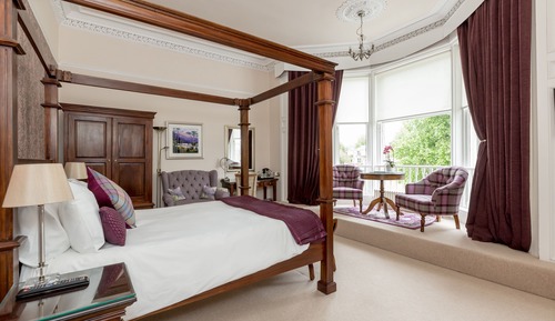 Habitación Deluxe doble, bañera (Four Poster Bed)