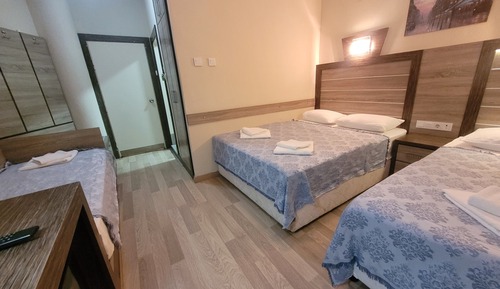 Habitación cuádruple estándar