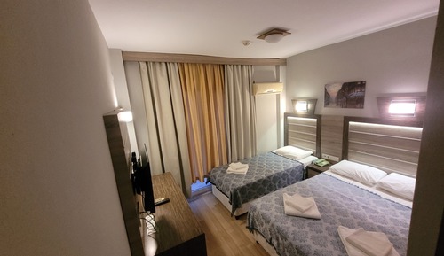 Habitación estándar con 1 cama doble o 2 individuales, 1 habitación, vistas parciales al mar