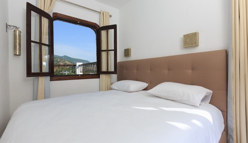 Habitación doble, vistas a la montaña