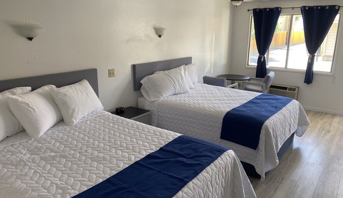 Deluxe Room, 2 Queen Beds, Non Smoking