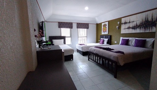 Habitación triple clásica
