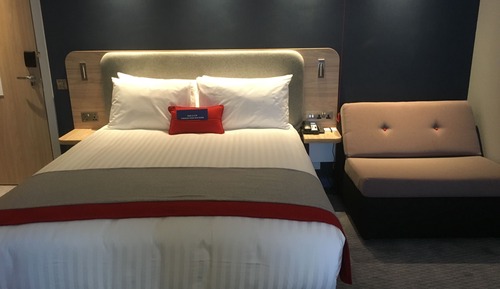 Habitación estándar, 1 cama doble con sofá cama (with Free Hot Breakfast)