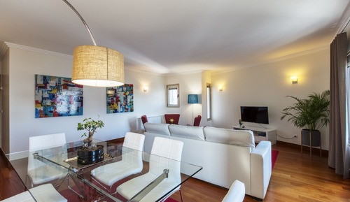 Apartamento familiar, 3 habitaciones, vistas a la ciudad