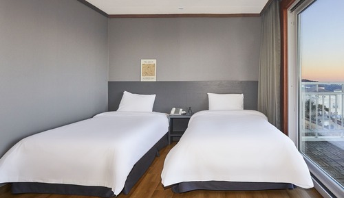 High floor 20PY (Extra Person Fee 15000 KRW Upon Check In, No pet allowed)
