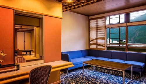 Suite junior, no fumadores (Japanese Style 2R, No Bath/View)