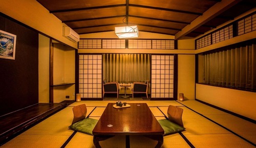 Habitación superior, no fumadores (Japanese Style, No Bath/View, 7-pax)