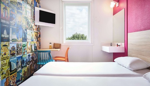 Habitación familiar, varias camas, baño compartido