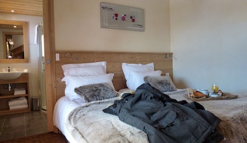 Habitación triple, balcón