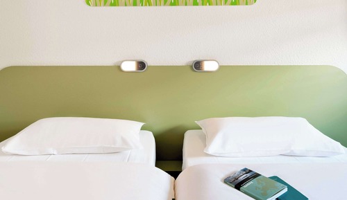 TWIN - Room with two single beds for up to 2 people