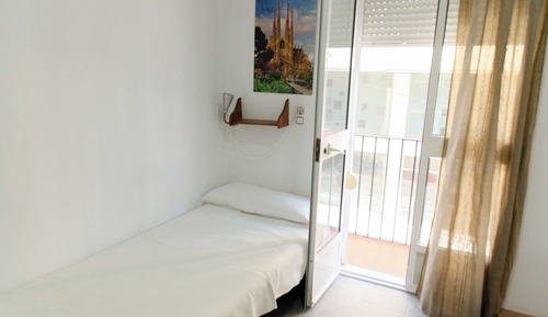 Habitación con 2 camas individuales