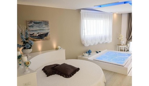 Suite exclusiva, piscina privada, vistas al mar