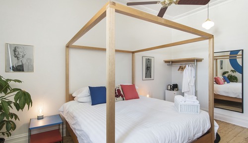 Habitación estándar, 1 cama de matrimonio grande, baño compartido (Alfie)
